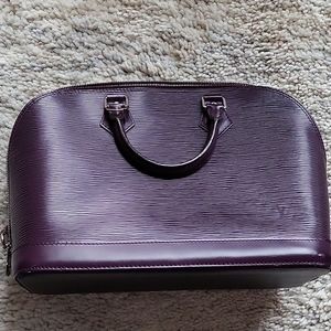 Louis Vuitton Alma OS purple, epi leather, purchased in Paris, no strap